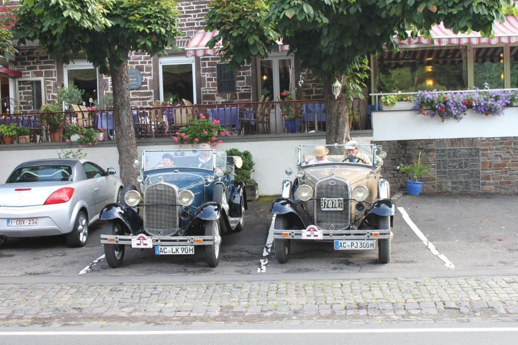 Moselromantik-Hotel Zum Loewen Ediger-Eller Kültér fotó