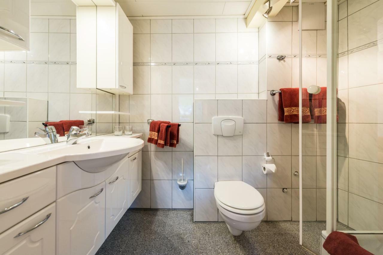 Moselromantik-Hotel Zum Loewen Ediger-Eller Kültér fotó